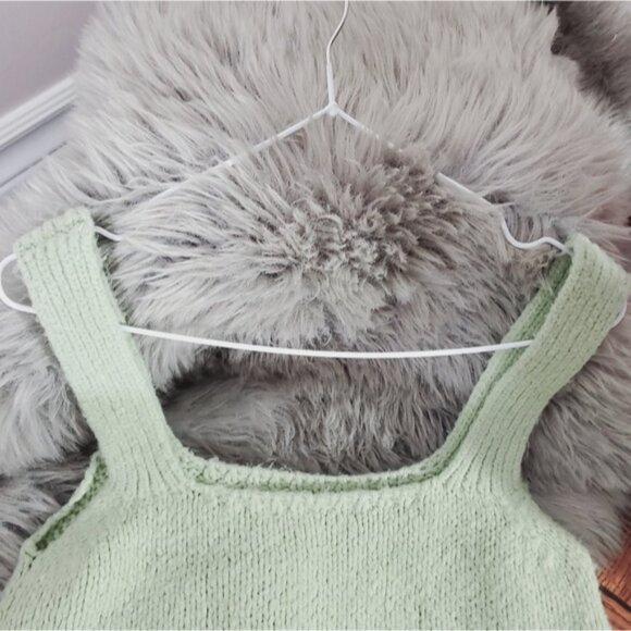 ENGLISH FACTORY Soft Green Knit Tank with Embroidered Floral Detail- Size L - Picture 13 of 15